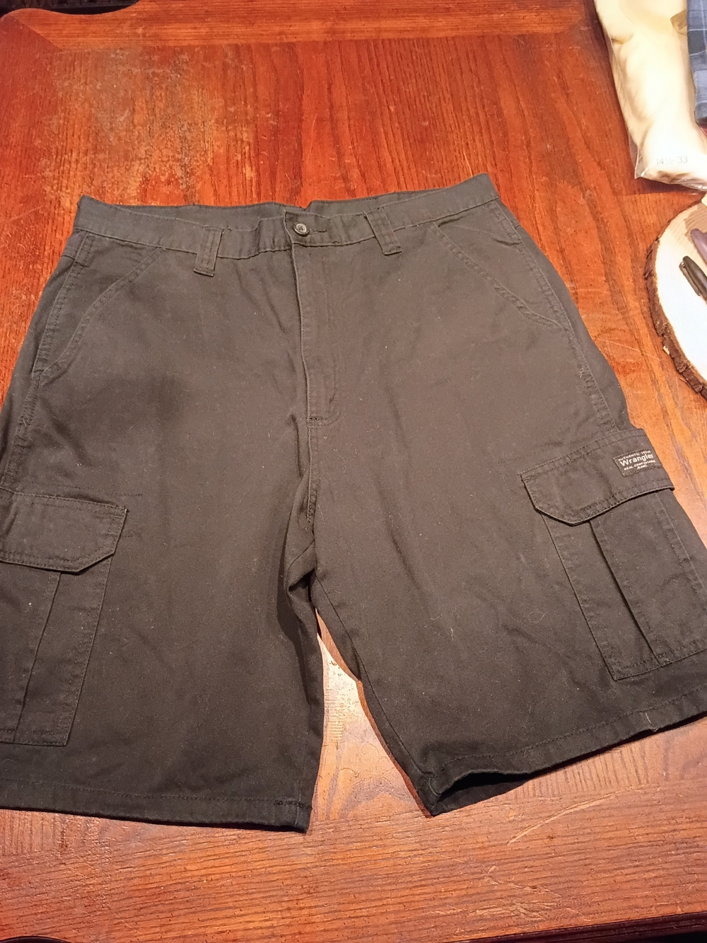 Wrangler Black Cargo Shorts with Utility Pockets